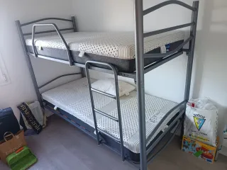 Litera seminueva, muy poco uso, se vende sin/con