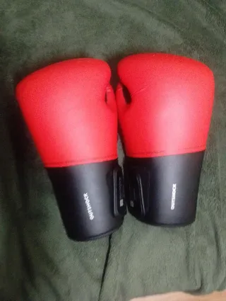 Guantes de boxeo rojos y negros 14 oz