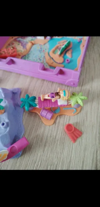 Polly Pocket Surf N' Swim Island. 1996. Bluebird