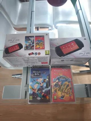 Sony PSP-E1004 CB Negra Con dos juegos precintados