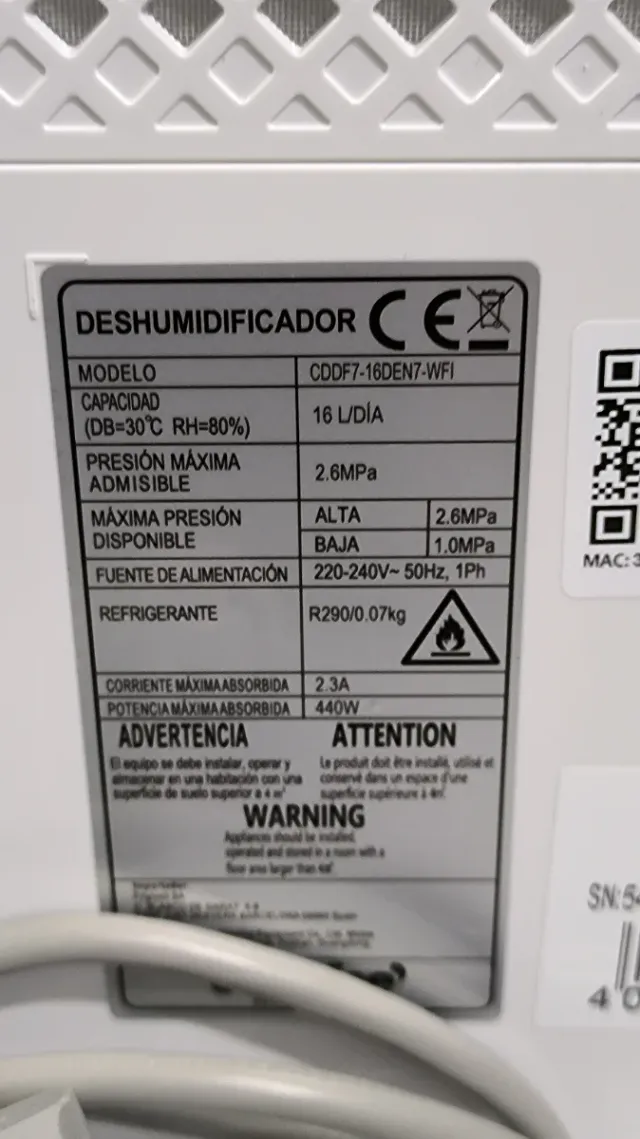 Deshumidificador Comfee 16L W25Y3655