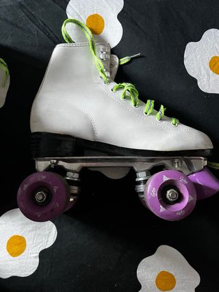 Patines de 4 ruedas blancos talla 39