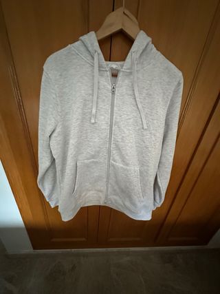 Sudadera gris con capucha talla L