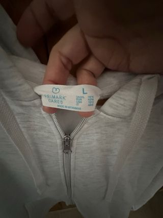 Sudadera gris con capucha talla L