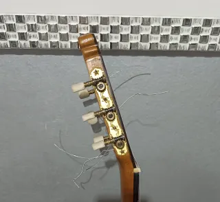 Guitarra Flamenca Ciprés Maciza de Granada