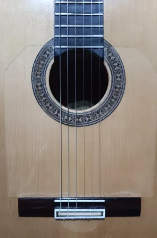 Guitarra Flamenca Ciprés Maciza de Granada