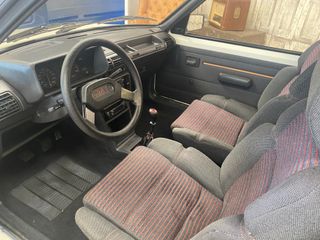 PEUGEOT 205  1987