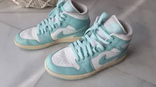Nike Jordan 1 Mid Verde y Blanco Talla 38