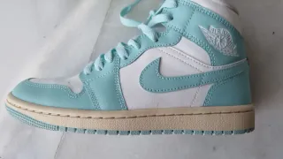 Nike Jordan 1 Mid Verde y Blanco Talla 38
