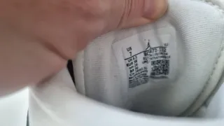 Nike Jordan 1 Mid Verde y Blanco Talla 38