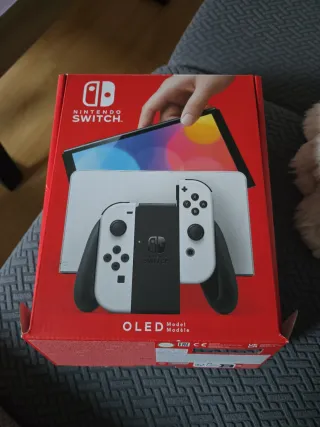 Nintendo Switch OLED Bianco