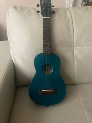 Ukelele azul