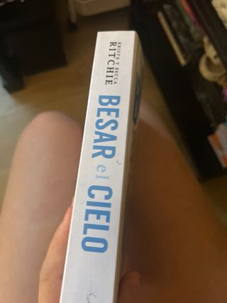 Besar el cielo / Kiss the Sky (ADICTOS) (Spanis...