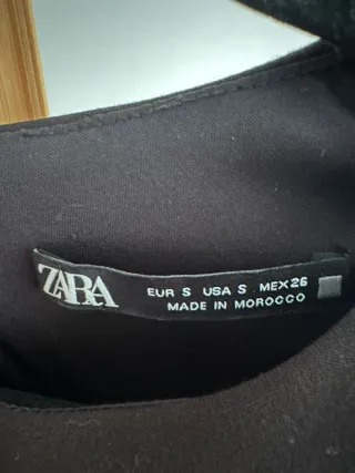 Vestido largo negro con aberturas