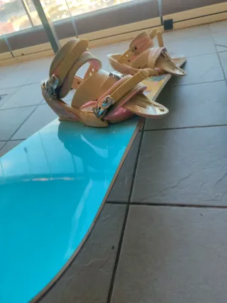 Snowboard Burton Feelgood 148cm + fijaciones