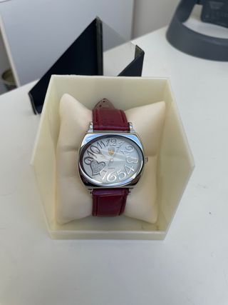 Reloj Quartz Art Deco Corazón Granate