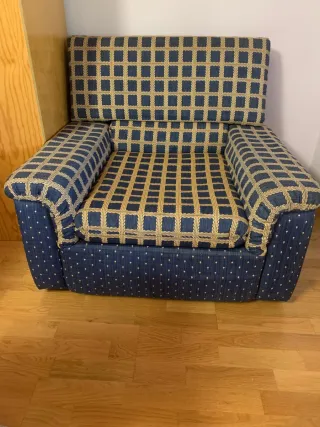 Sofá esquinero modular tela beige y azul y orejero