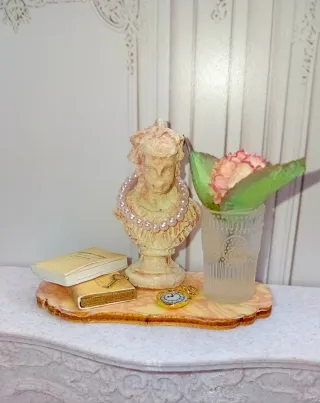 Decorazione casa bambole stile francese