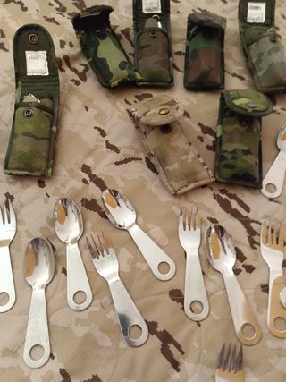 Cubiertos de ejército varios