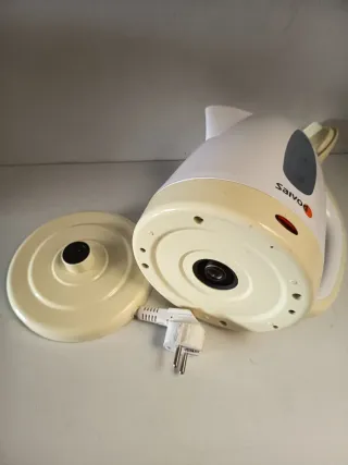 Hervidor Eléctrico Saivod Blanco y Beige
