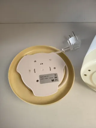 Hervidor Eléctrico Saivod Blanco y Beige