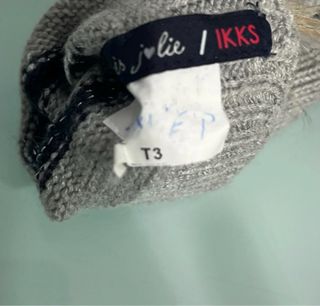 Conjunto gorro, guantes y bufanda gris