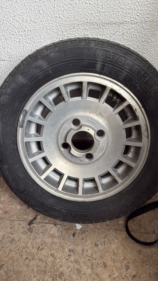 Llantas Ford Taunus 13 pulgadas