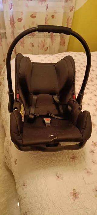 Sillita de bebé para coche con anclaje
