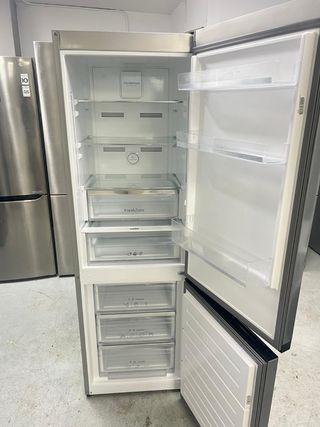 Nevera combi plateada