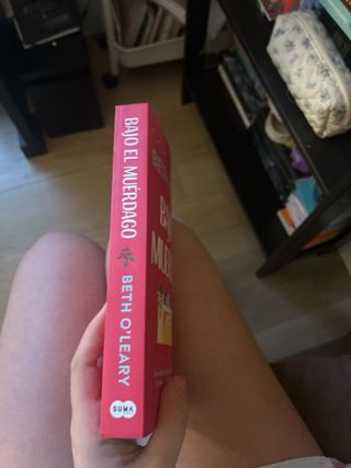 Bajo el muérdago / The Wake-Up Call (Spanish Ed...