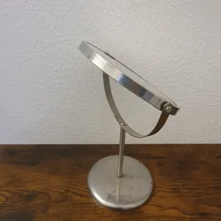 Espejo de sobremesa plateado