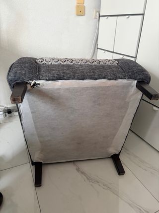 Sillón de tela cómodo gris y beige