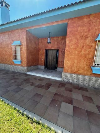 Parcela 5000m con dos chalets independientes