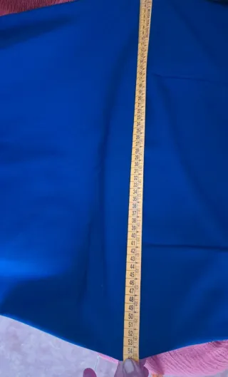 Vestido largo azul marino con encaje