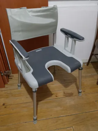 Silla de ducha con brazos