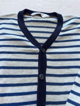 Lote 3 prendas: 2 jerséis y 1 rebeca 7/8 años