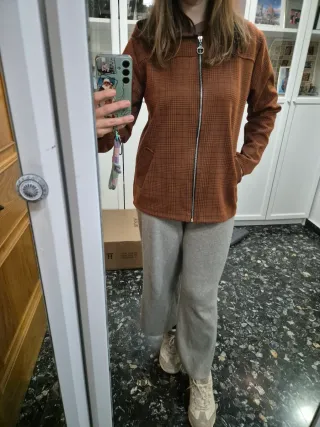 Chaqueta de cuadros marrón