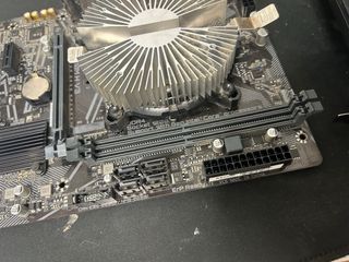 placa base ASUS GV-N1650OC-4GD mas procesador