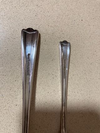 2 juegos de cucharas de postre