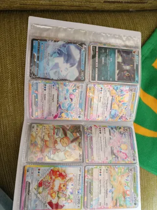 Album 57 carte Pokémon Eevee Evolutions