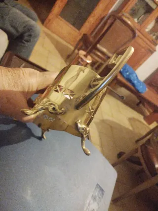 Centro de mesa antiguo metal dorado estilo Imperio