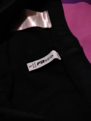 Pantaloncini corti neri con bordi bianchi