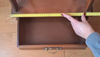 Galán de noche madera nogal con cajón