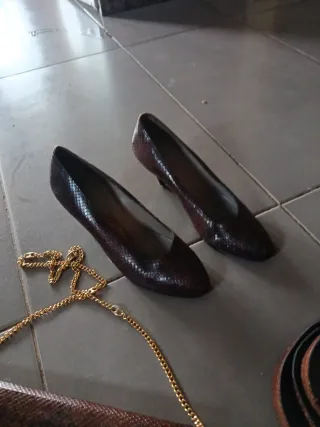 Bolso, zapatos y cinturón piel serpiente