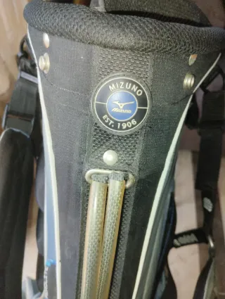 Bolso y palos de golf Mizuno
