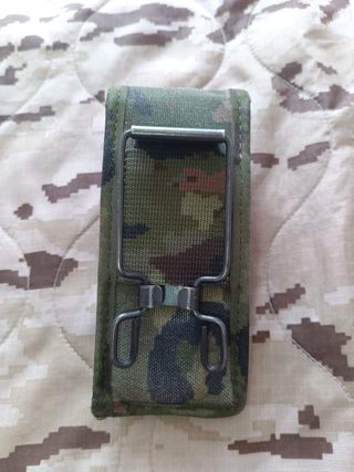 Varias completos de cubiertos