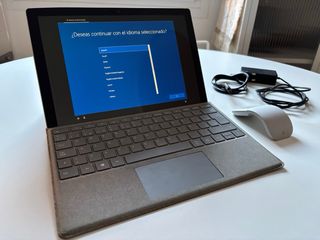 Microsoft Surface Pro 6 + Microsoft Arc mouse