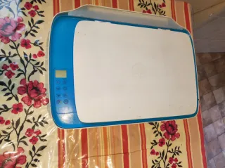 Impresora HP Blanca y Azul