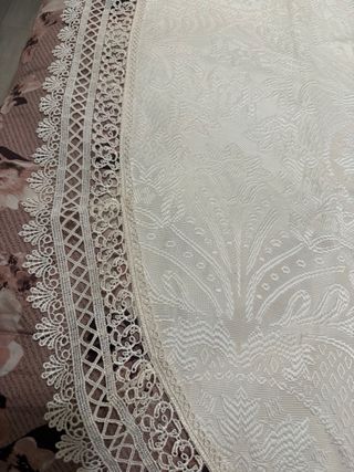 Copriletto matrimoniale cotone ricamato a mano