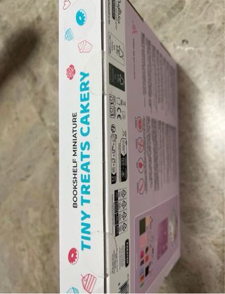 Miniatura Estantería Tiny Treats Cakery